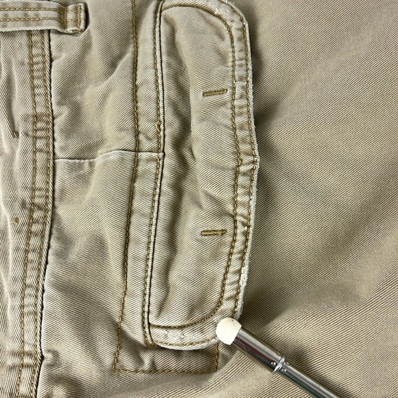 Old Navy Men's Distressed Cargo Shorts Khaki Tan Size 34 - Picture 14 of 15